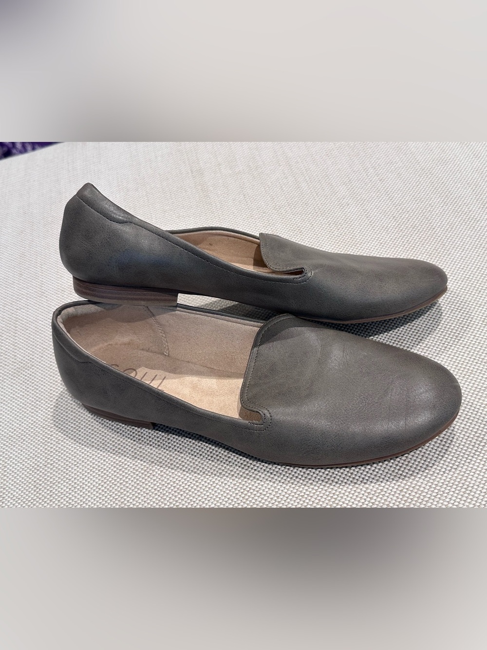 SOUL NATIONALIZER size 9.5 Stone Grey Leather Comfort Flats